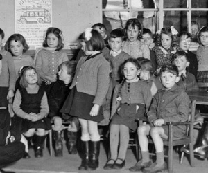Illustration de l'article Une montagne de vêtements oubliés par les enfants à l'école
