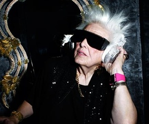 Illustration de l'article Des seniors brésiliens apprennent à devenir DJ !