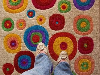 Illustration de l'article Assistance aux seniors : un tapis détecteur de chutes