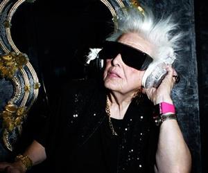 Illustration de l'article Des seniors brésiliens apprennent à devenir DJ !