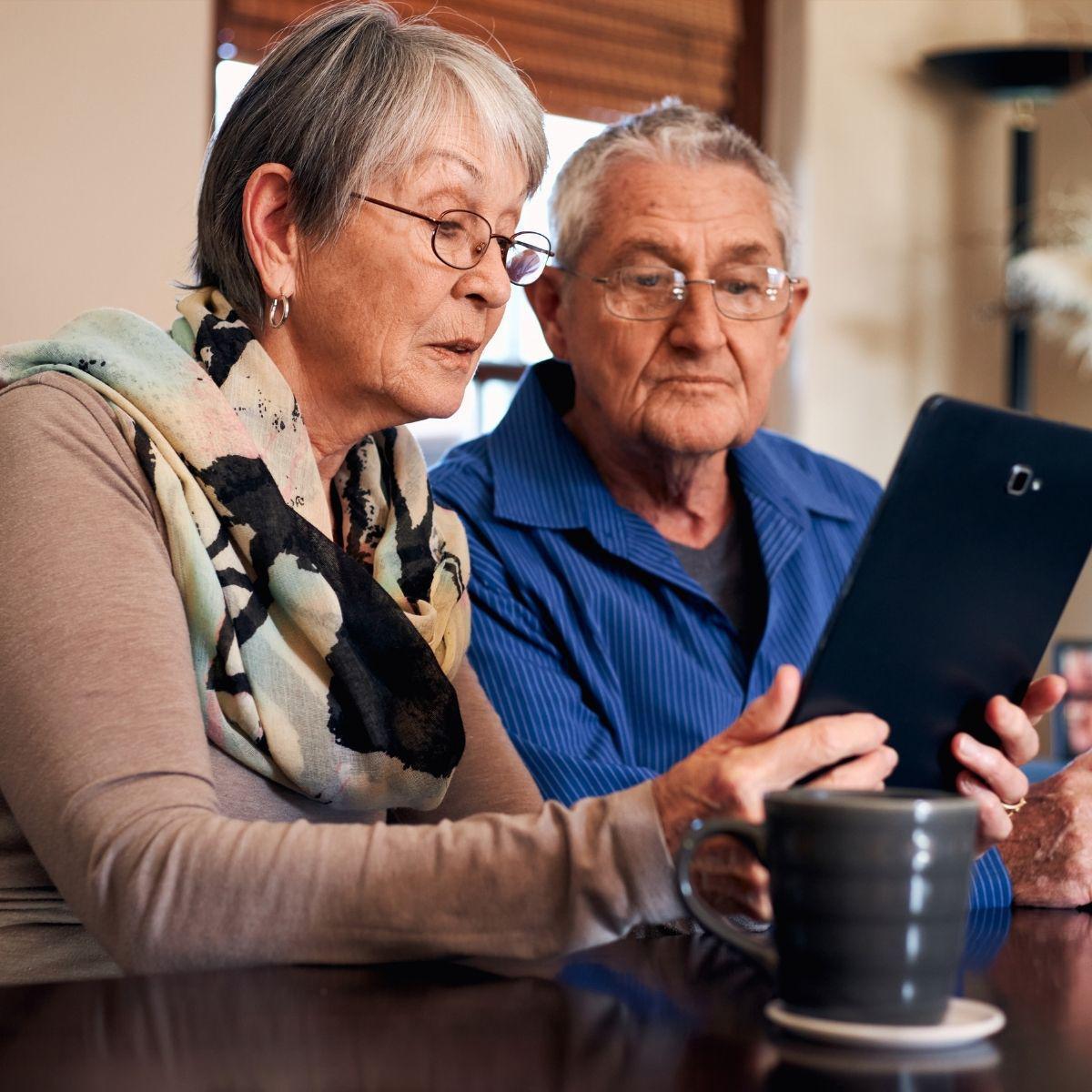 Illustration de l'article Crise des EHPAD : en 2025, les seniors explorent de nouvelles alternatives pour bien vieillir