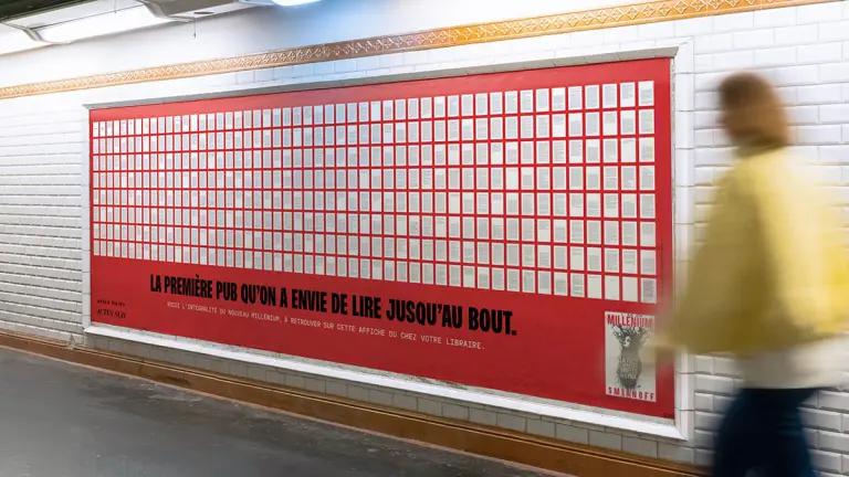Illustration de l'article Actes Sud transforme le métro parisien en bibliothèque géante pour dévoiler l’intégralité du tome 8 de Millénium