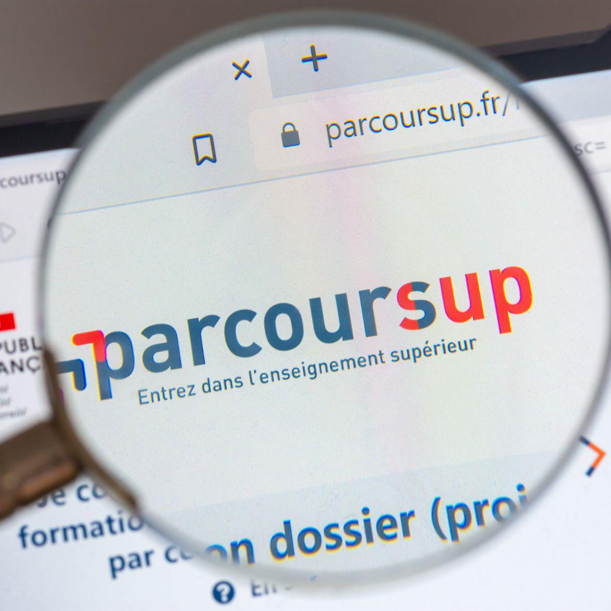 Illustration de l'article Parcoursup 2026 : comment maximiser ses chances et éviter les erreurs qui coûtent cher