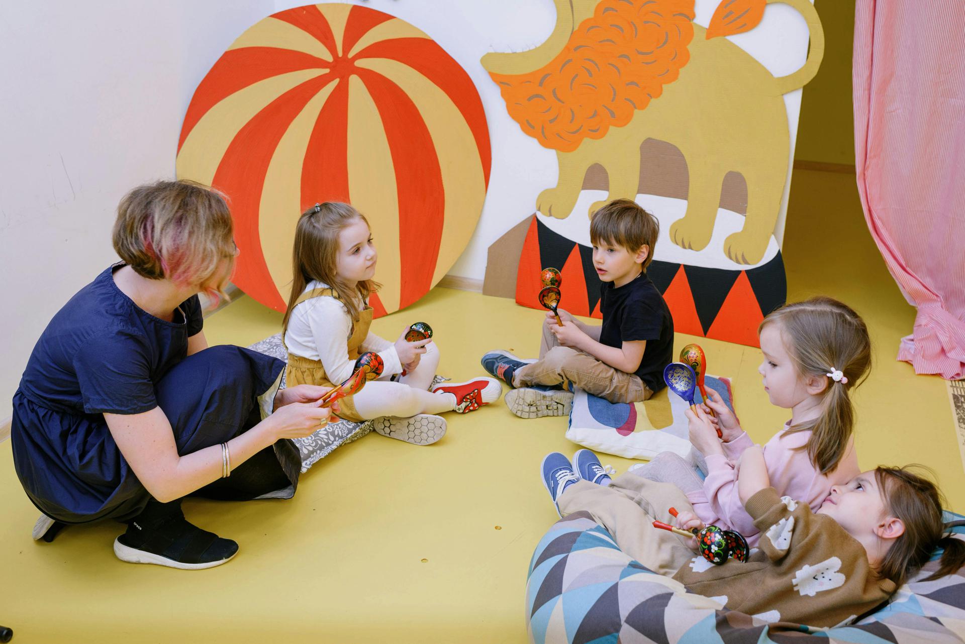 Illustration de l'article Petite enfance : Le Conseil d’État censure le décret micro-crèches, un soulagement pour le secteur