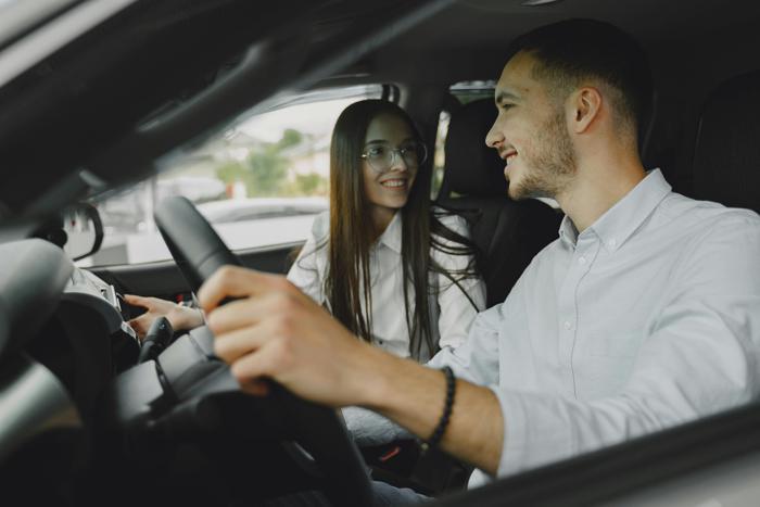 Illustration de l'article Ornikar rachète En Voiture Simone. Une opportunité pour repenser son apprentissage ?