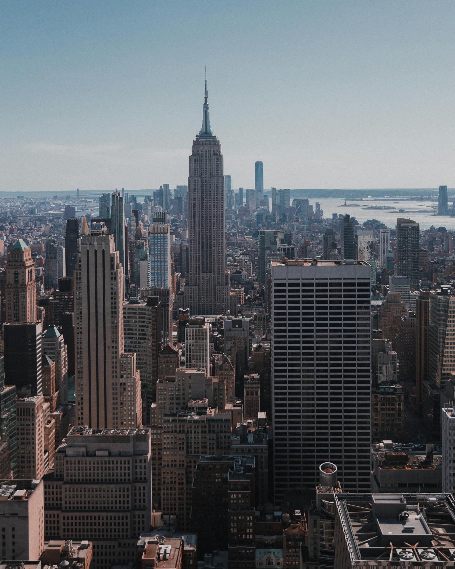 Illustration de l'article New York : Les femmes de chambre bientôt payées plus de 100 000 dollars par an