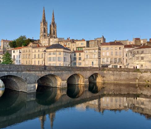 Illustration de l'article La Fondation Partage et Vie retenue pour le futur EHPAD d’Aiffres : un projet au service du bien-vieillir et du territoire Niortais