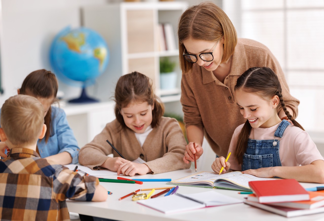 illustration Aide ménager / ménagère à domicile H/F