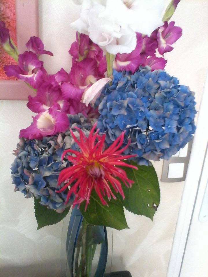 illustration Décoration florale / confection bouquets du jardin