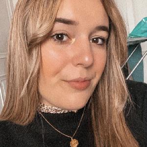 En recherche d’emploi pour le mois de septembre je suis disponible pour un poste d’auxiliaire petite enfance en crèche, un poste en école maternelle ou pour du périscolaire mais également pour de la garde d’enfants.