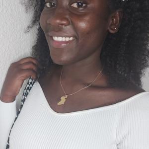 services de menage à domicil, bureau , restaurant, magasin, serveuse, vendeuse