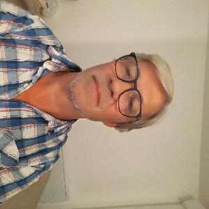 Chauffeur et petit travaux de jardinage