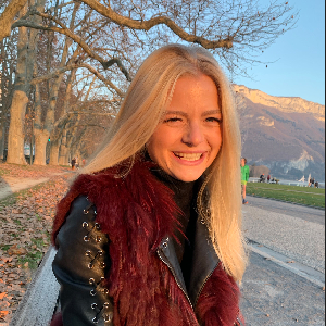 babysitting annecy juillet