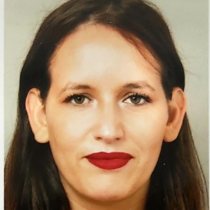 En attendant l'obtention de mon diplôme en management à l'iut du Mans, je recherche heures de ménage chez particuliers ou aide à la personne pour personne âgées ou handicapées.