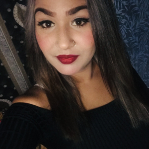 Leurs donner à manger si ils sont en besoin , promenade, allé au marcher , faire des yeux de sociétés ,