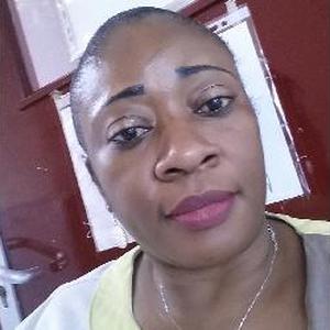 Nounou cherche sortie d,ecole sur Montreuil