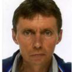 tondre, tailler,tronconner,souffler,evacuer ,petite maconnerie,bricolage divers , pause cloture debroussaillage