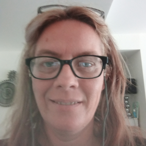 Veille de nuit ou aide à la personne la journée