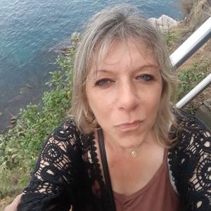 Garde denfants aide familiale ,aide a la personne personne agees