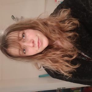 Bonjour, je vous propose mes services dans la garde d'enfants ( des tout petits au plus grands ). Je peux également, si vous le souhaitez, participer à l'aide aux devoirs ou encore à la préparation des repas.