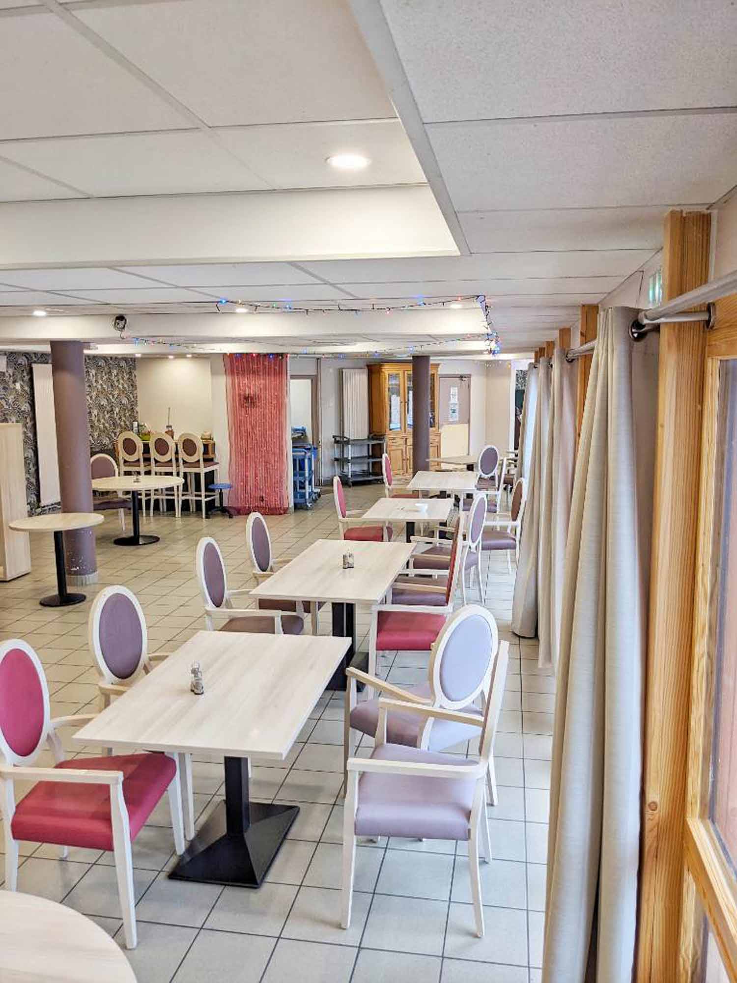 image 3 de EHPAD Résidence Le Val de Serres