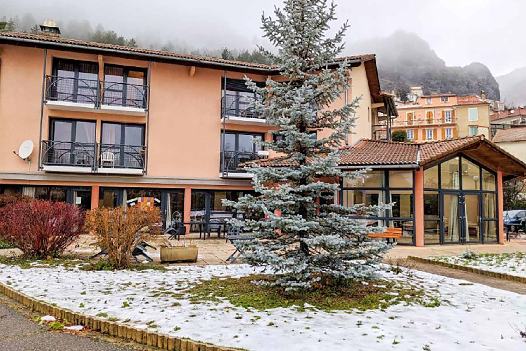 image 4 de EHPAD Résidence Le Val de Serres