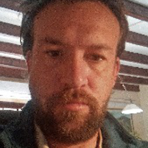 Agent d'entretien de nettoyage industriel entretien des machines