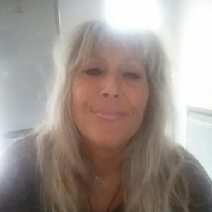 Nounou a temps plein pour personnes âgées