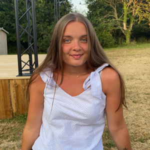 Baby-sitter, aide ménagère, aide pour les devoirs