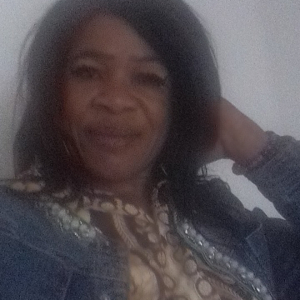 Baby-sitter, levé et le couché ménage et accompagnement,toilette préparation des repas