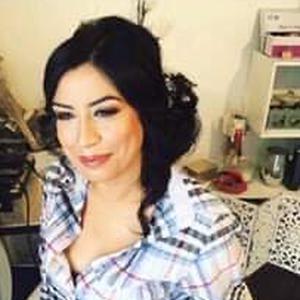 Maquillage et coiffure chignon