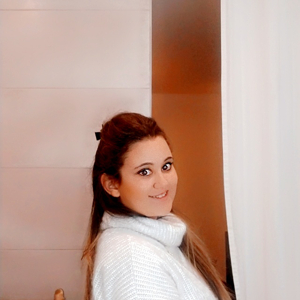 Femme de ménage babysitting