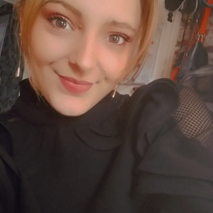 Je suis à la recherche active d'un emploi je suis ouverte à toute proposition