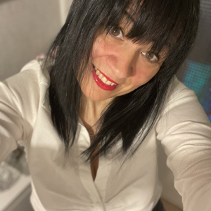 Je propose mes services de l’aide à la personne : aide aux repas , travaux ménagers , aide aux courses , démarche administrative, accompagnements des sorties et accompagnement médicaux .