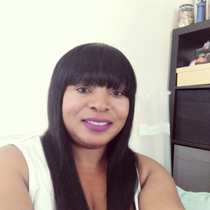 Je  désir un poste de ménagere