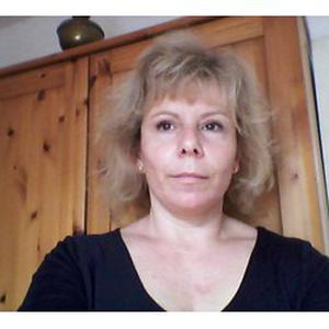 Professeur certifié de français donne cours particuliers région Mennecy. Expérience : 25 années, spécialité, préparation bac français. Aide aux devoirs et coaching enfants stressés