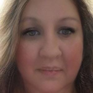 dame de compagnie, ménage