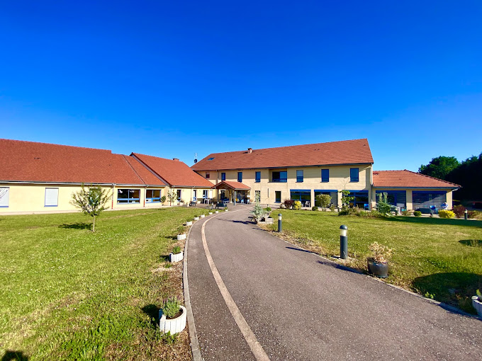 photo couverture LES EAUX VIVES - Pierrefitte-sur-Aire