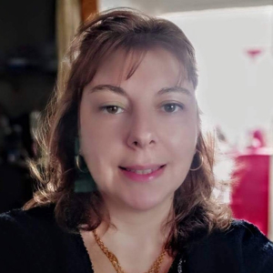 Aide à domicile ou A·S·H·