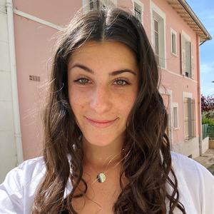 Garde d'enfant à Nice