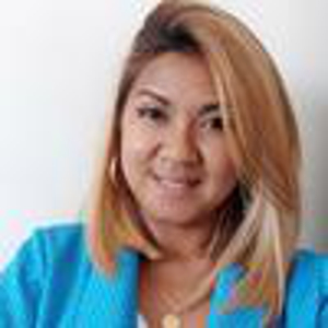 Service aux séniors, cuisiner des régimes spécial selon les besoin de la personne, aide pour les toilettage, ménage, gardiennage, accompagnement pour les démarches administratives, les courses..