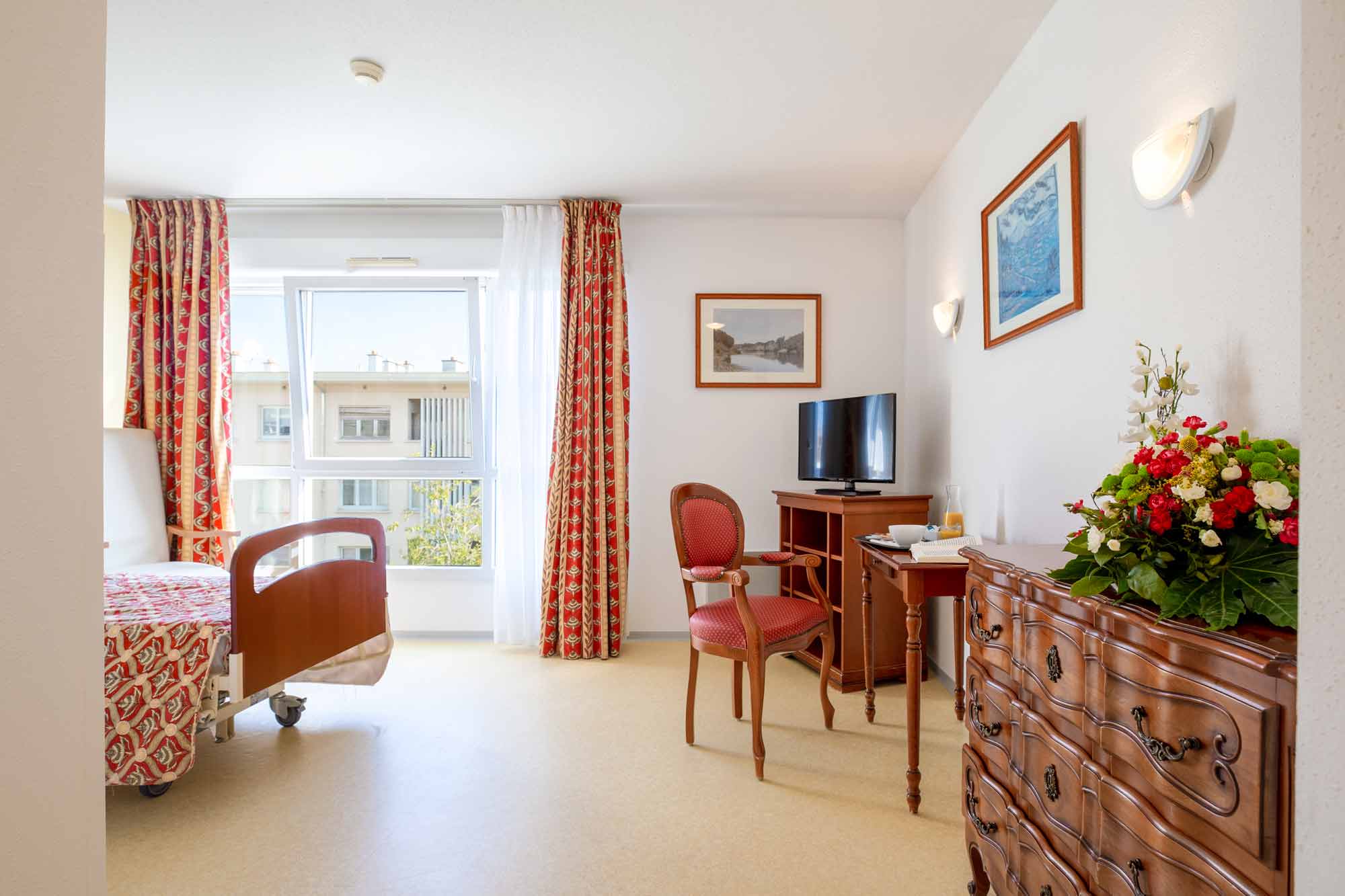 image 2 de EHPAD Résidence Le Parc des Salines