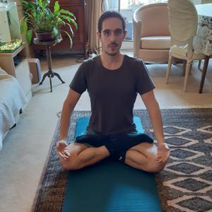 Cours de hatha yoga, relaxation, remise en forme