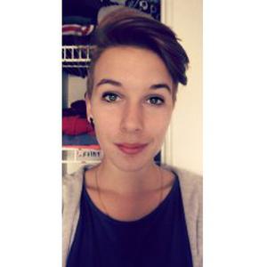 Laura, 16 ans - Aide aux personnes âgées