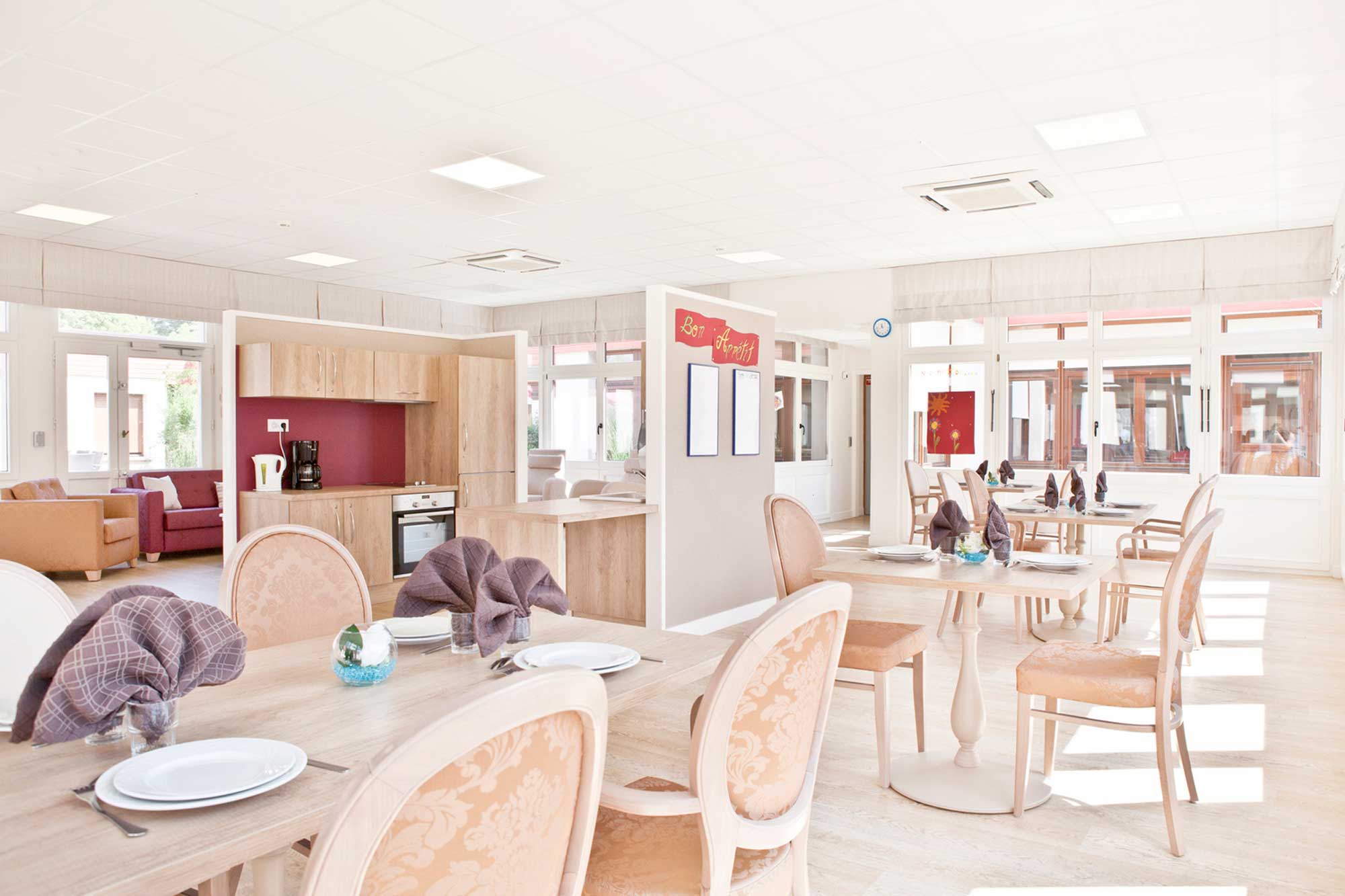 image 2 de EHPAD Résidence les Tourelles