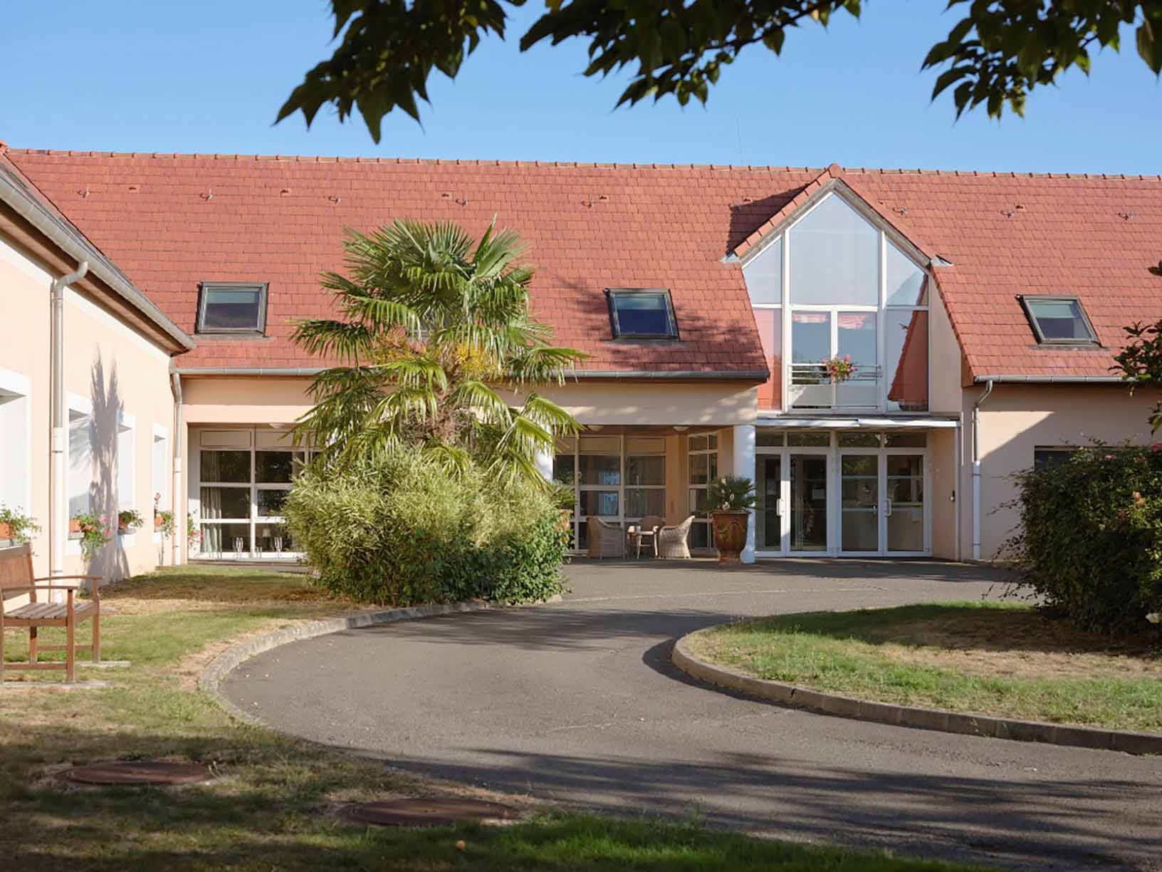 image 1 de EHPAD Résidence Le Champ de l'Ormeau