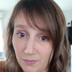 Auxiliaire de vie, aide soignante