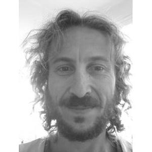 Bricolage, gardiennage, déplacements, entretien durant absence....