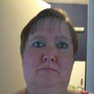 Je propose mon aide pour nettoyage des locaux et aussi agent de cuisine