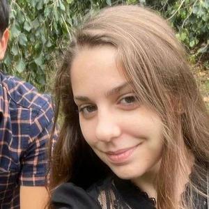 j'offfre mon aide aux élèves de CM1 et CM2 pour toutes les matières et de la 6e à la 3e pour les maths, la SVT et l'espagnol